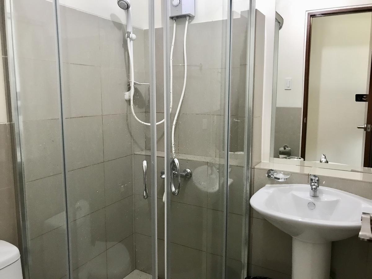 The Beacon Serviced Residences Макати Экстерьер фото
