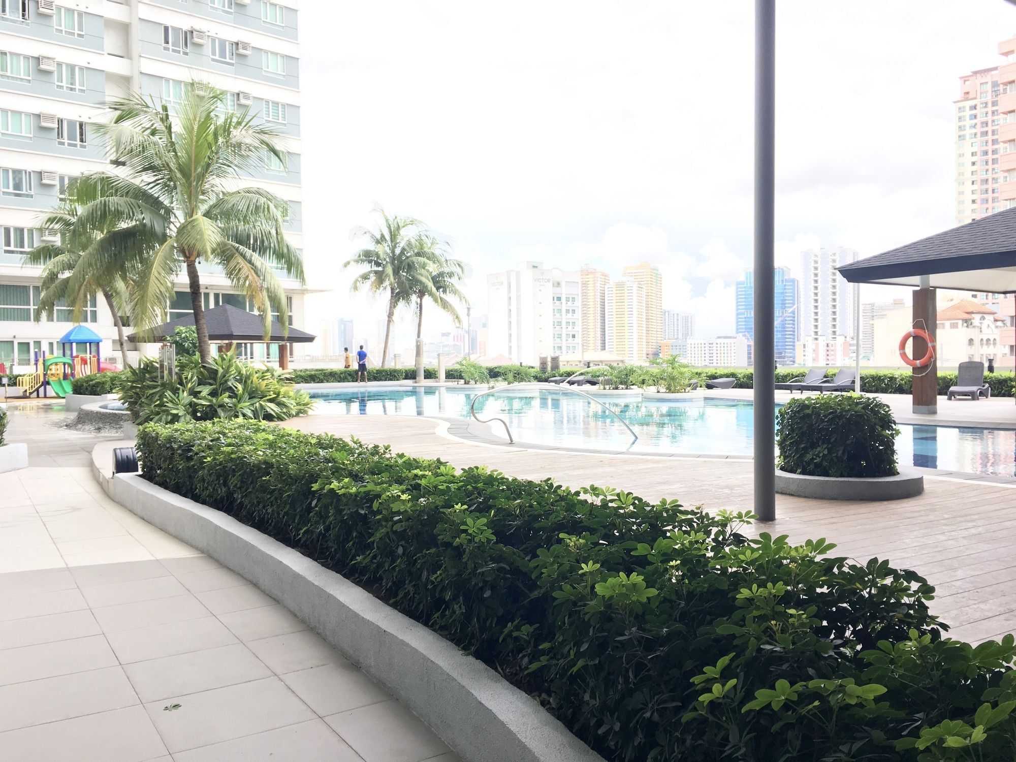 The Beacon Serviced Residences Макати Экстерьер фото